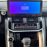 سيارة تويوتا لاند كروزر LC300 موديل 2026 VXR سعة 3.5 لتر V6 هايبرد أسود - Thumbnail 12