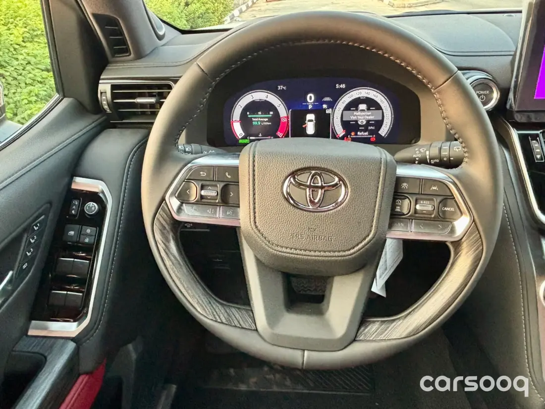 سيارة تويوتا لاند كروزر LC300 موديل 2026 VXR سعة 3.5 لتر V6 هايبرد أسود - Photo 15