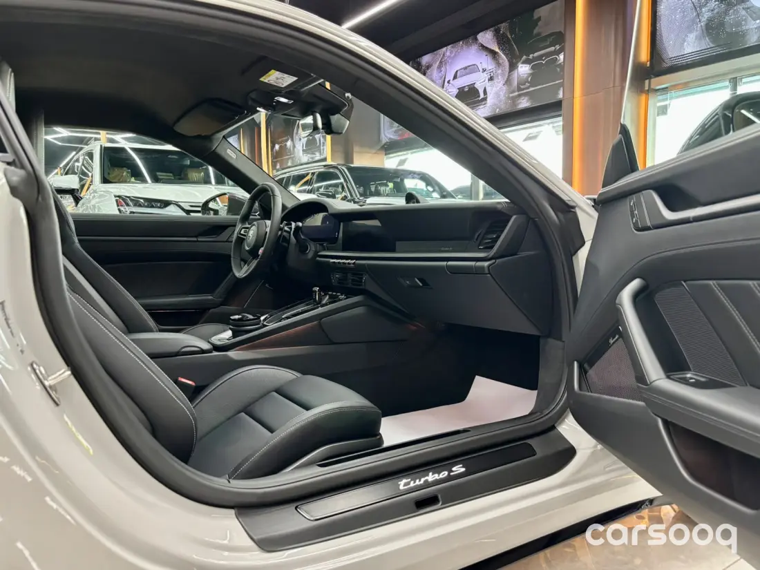 بورش 911 توربو اس موديل 2026 3.6 لتر T-Hybrid كوبيه دفع كلي  رمادي ناردو - Photo 17