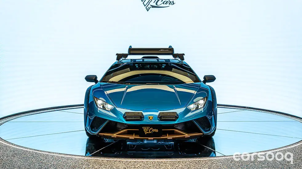 Lamborghini Huracan Sterrato 5.2L V10 Blue - 2024 GCC Specs - Photo 2