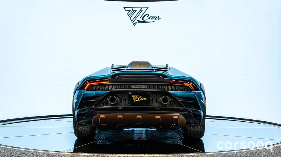 Lamborghini Huracan Sterrato 5.2L V10 Blue - 2024 GCC Specs - Photo 4