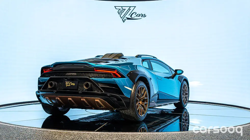 Lamborghini Huracan Sterrato 5.2L V10 Blue - 2024 GCC Specs - Photo 6