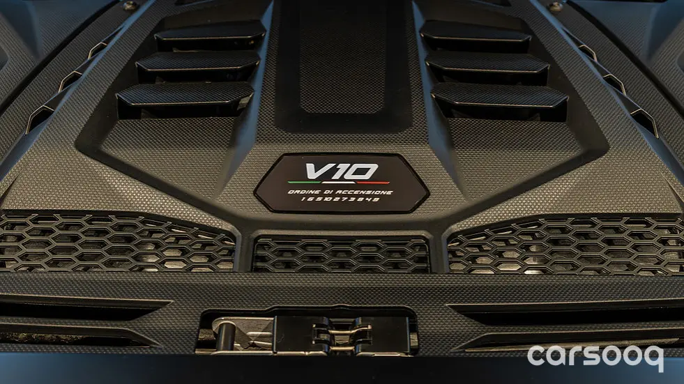 Lamborghini Huracan Sterrato 5.2L V10 Blue - 2024 GCC Specs - Photo 15
