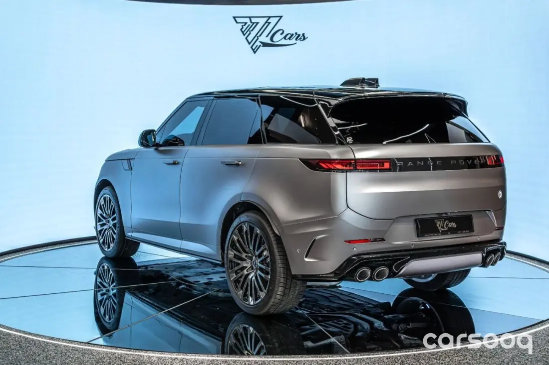 Range Rover Sport SV Edition One 4.4L V8 Silver - 2024 GCC Specs - Photo 5