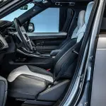 Range Rover Sport SV Edition One 4.4L V8 Silver - 2024 GCC Specs - Thumbnail 10