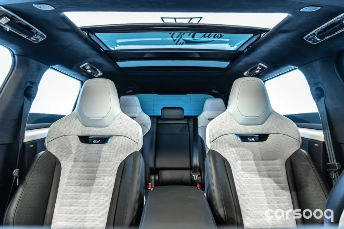 Range Rover Sport SV Edition One 4.4L V8 Silver - 2024 GCC Specs - Photo 14