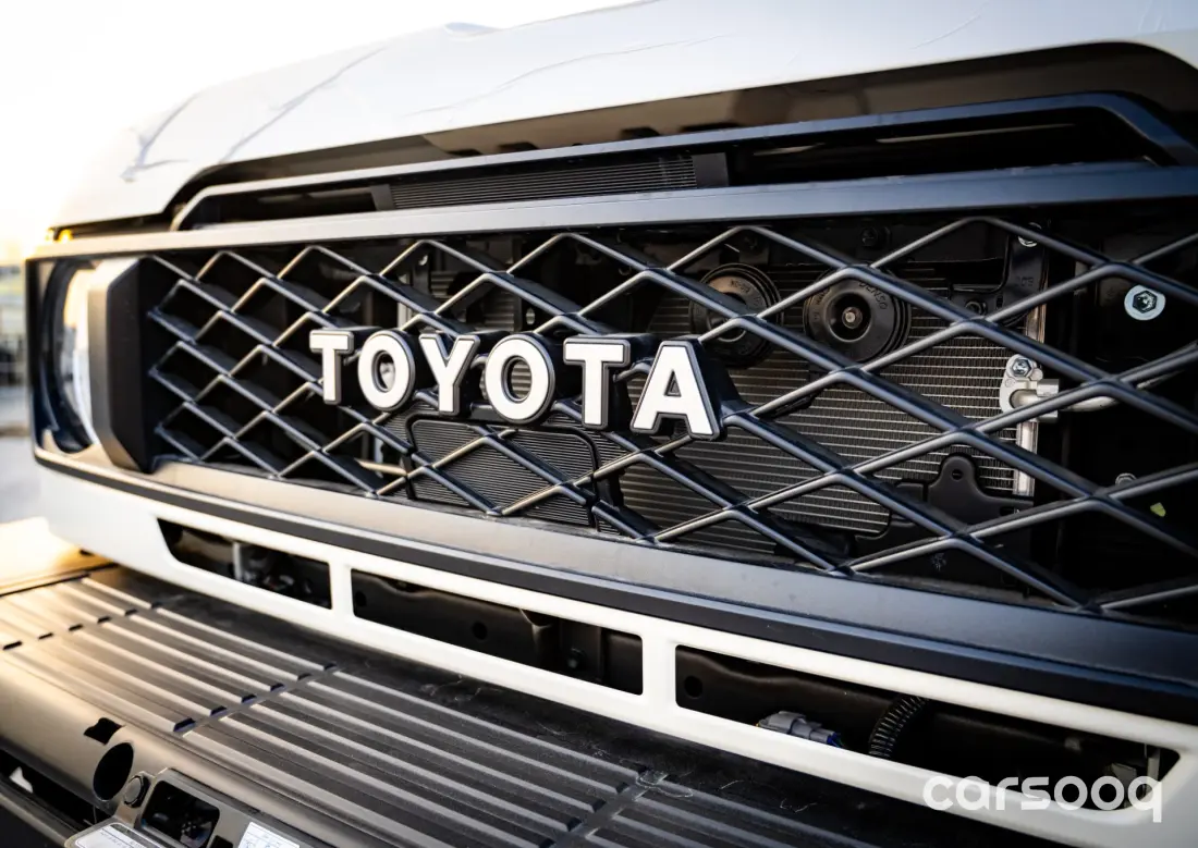 Toyota Land Cruiser LC71 4.0L V6 White - 2026 Automatic GCC Specs For Export in Dubai - Photo 15