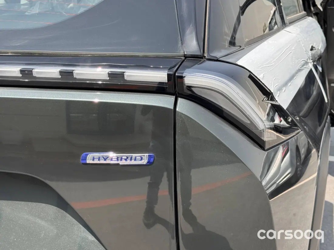 Suzuki Across GLX 2.5L PHEV Green - 2026 GCC Specs Full option - Photo 21