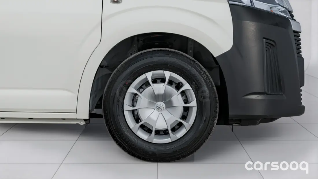 Toyota Hiace STD 13 Seater 2026 3.5L V6 Petrol Manual White  - Photo 6