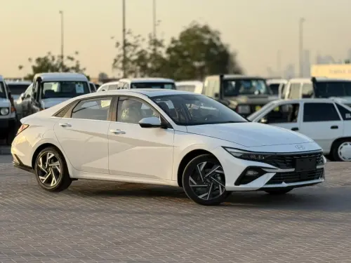 Hyundai Elantra Comfort 1.5L Petrol 2025 Model White Color Exterior For Export in Dubai