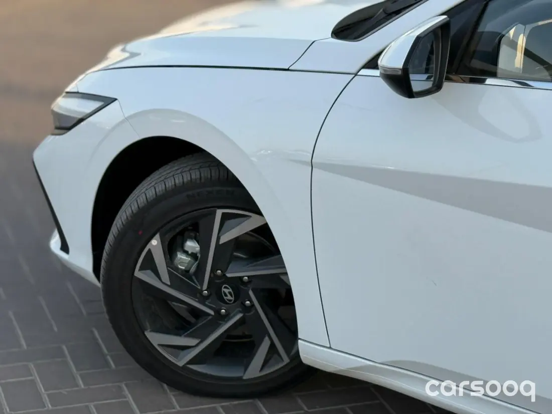 Hyundai Elantra Comfort 1.5L Petrol 2025 Model White Color Exterior For Export in Dubai - Photo 6