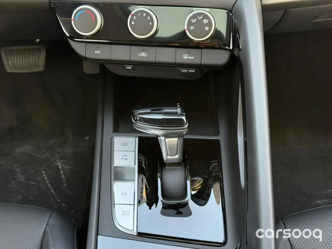 Hyundai Elantra Comfort 1.5L Petrol 2025 Model White Color Exterior For Export in Dubai - Photo 17