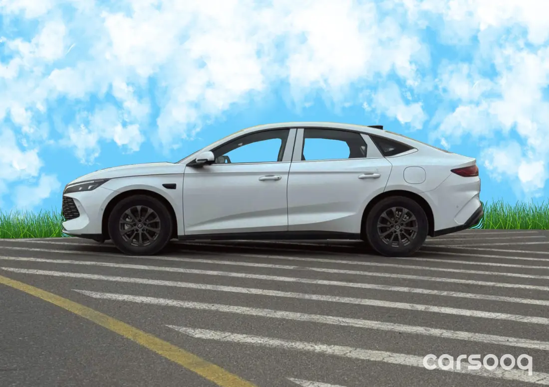 BYD Qin L 1.5L Hybrid 2025 - White Exterior Black Interior - Photo 5