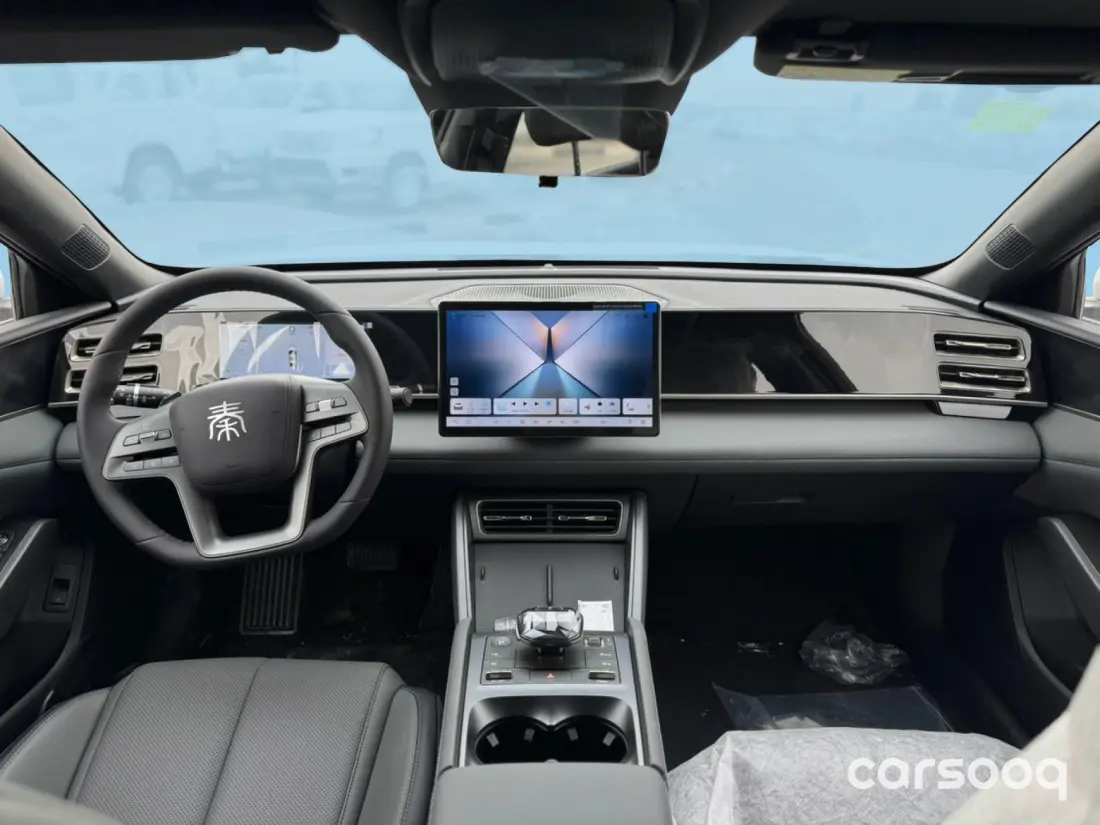 BYD Qin L 1.5L Hybrid 2025 - White Exterior Black Interior - Photo 6
