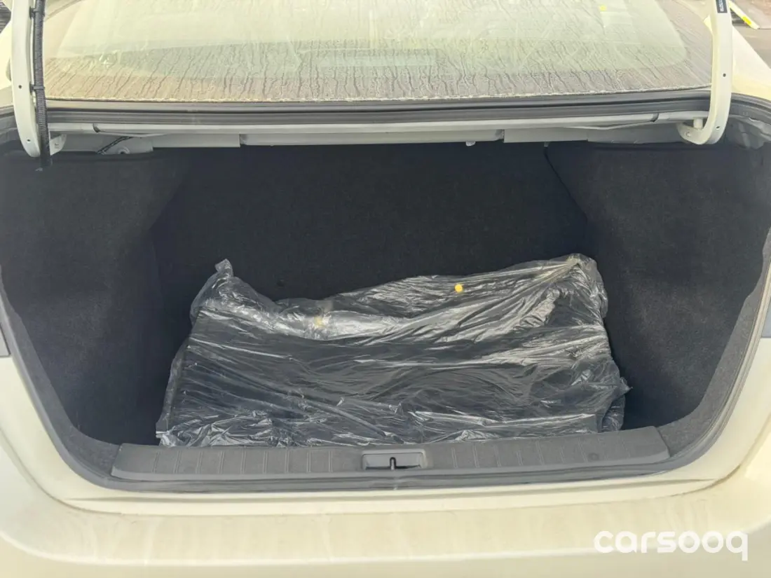 Nissan Sylphy Wiz 1.6L 2025 - White/Black - Photo 8