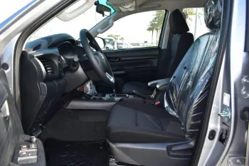 2023 TOYOTA HILUX DLX 2.4L DIESEL AT