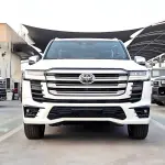 Toyota Land Cruiser VXR 2026 Model 3.5L V6 - GCC Specs - White/Red - Thumbnail 3