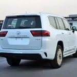 Toyota Land Cruiser VXR 2026 Model 3.5L V6 - GCC Specs - White/Red - Thumbnail 4