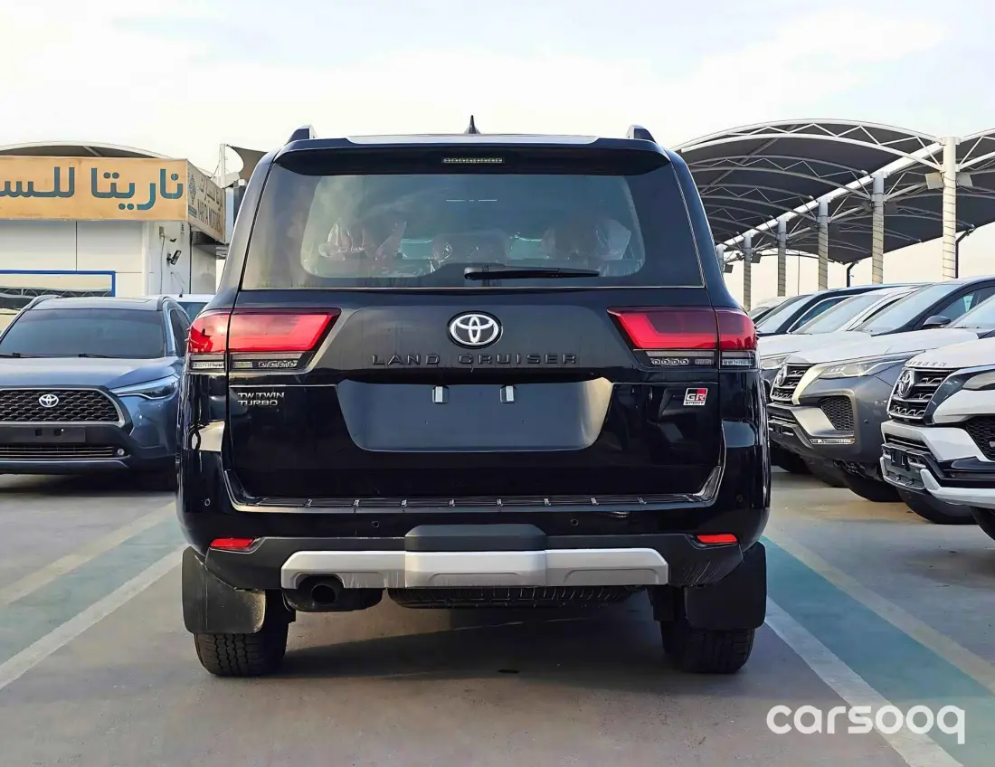 Toyota Land Cruiser GR Sport 2026 Model 3.3L Diesel - GCC Specs - Black/Beige - Photo 4