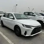 Toyota Yaris E 1.5L 2026 Model - GCC Specs - White/Black - Thumbnail 2