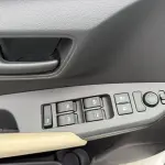 Toyota Yaris E 1.5L 2026 Model - GCC Specs - White/Black - Thumbnail 7