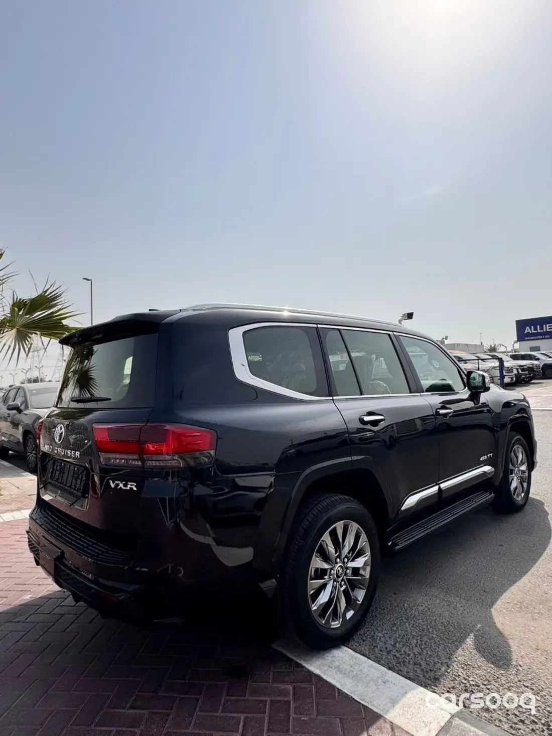 Toyota Land Cruiser VXR 2026 Model 3.5L GCC Specs - Black/Red - Photo 4