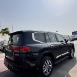 Toyota Land Cruiser VXR 2026 Model 3.5L GCC Specs - Black/Red - Thumbnail 4
