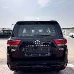 Toyota Land Cruiser VXR 2026 Model 3.5L GCC Specs - Black/Red - Thumbnail 5