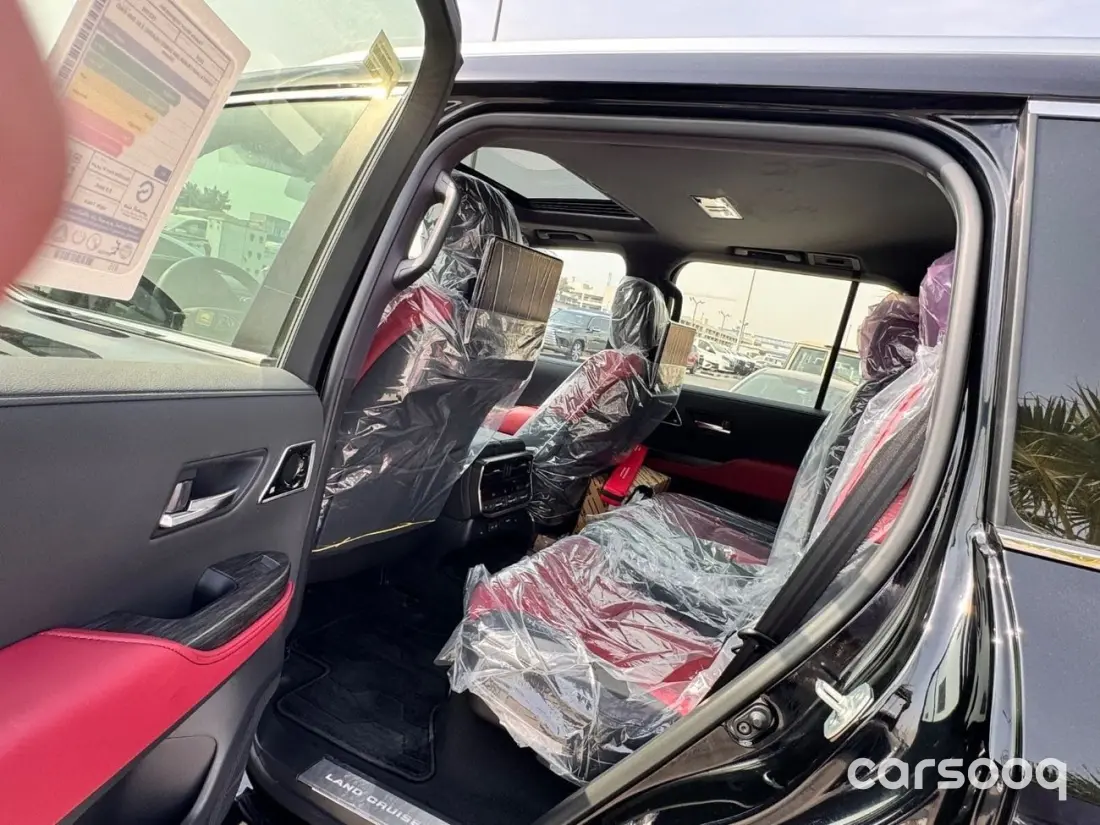 Toyota Land Cruiser VXR 2026 Model 3.5L GCC Specs - Black/Red - Photo 12