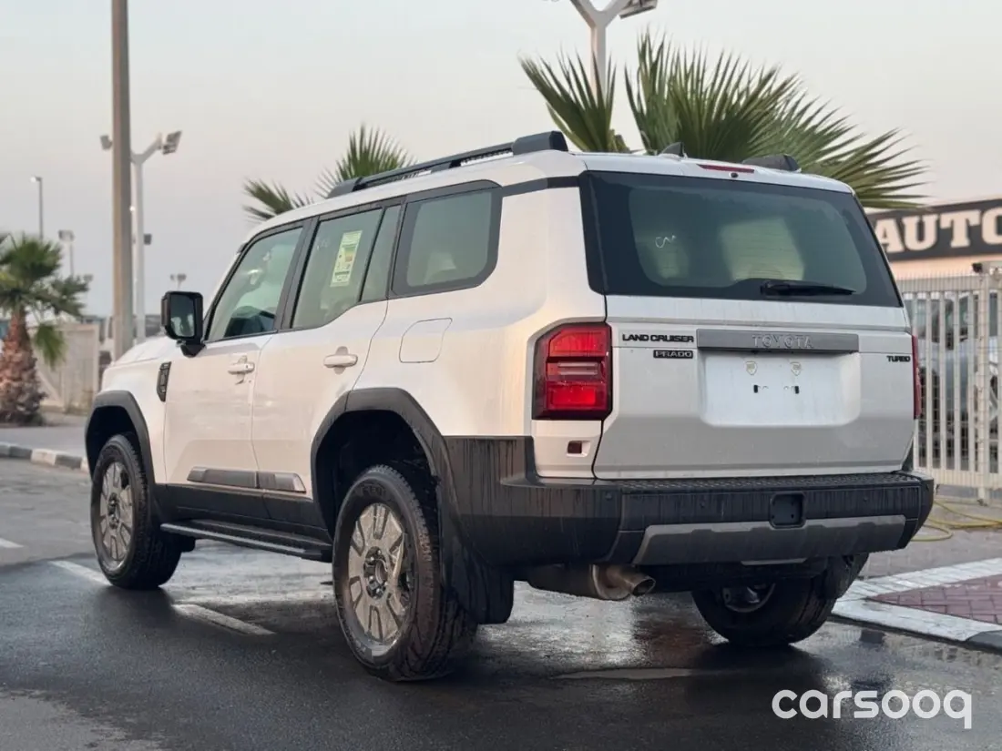 تويوتا لاند كروزر برادو GXR موديل 2025 محرك 2.4L توربو - أبيض/أسود - Photo 4