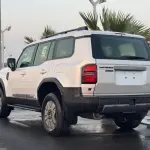 تويوتا لاند كروزر برادو GXR موديل 2025 محرك 2.4L توربو - أبيض/أسود - Thumbnail 4
