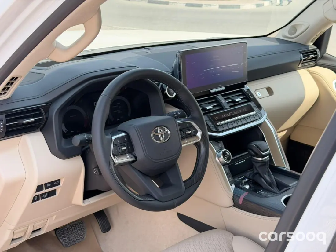 Toyota Land Cruiser VXR HEV 2026 Model 3.5L - GCC Specs - White/Beige For Export in Dubai - Photo 5