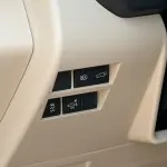 Toyota Land Cruiser VXR HEV 2026 Model 3.5L - GCC Specs - White/Beige For Export in Dubai - Thumbnail 16