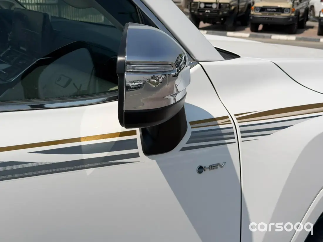 Toyota Land Cruiser VXR HEV 2026 Model 3.5L - GCC Specs - White/Beige For Export in Dubai - Photo 21