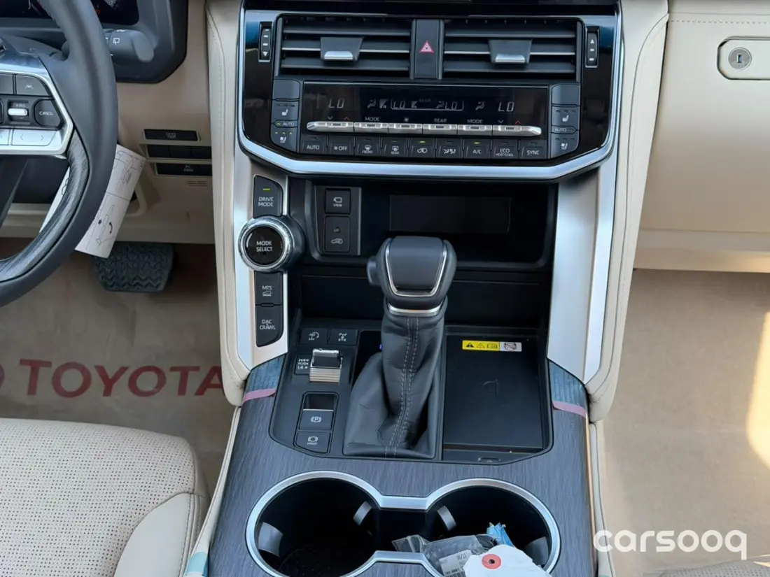 Toyota Land Cruiser VXR HEV 2026 Model 3.5L - GCC Specs - White/Beige For Export in Dubai - Photo 22