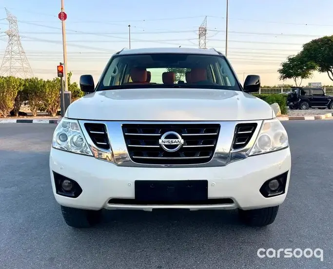Nissan Patrol Platinum 4.0L V6 2019 - GCC Specs - White/Red - Photo 2