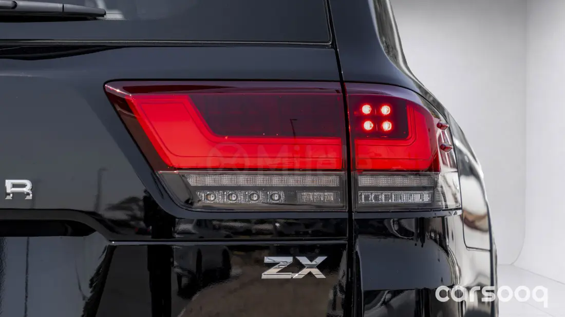 Toyota Land Cruiser 300 ZX (RHD) 3.3L Twin-Turbo Diesel 2026 - Black/Beige - Photo 10