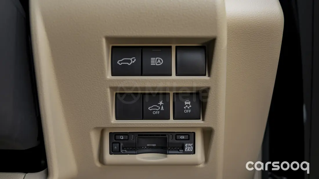Toyota Land Cruiser 300 ZX (RHD) 3.3L Twin-Turbo Diesel 2026 - Black/Beige - Photo 17