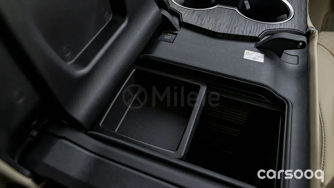 Toyota Land Cruiser 300 ZX (RHD) 3.3L Twin-Turbo Diesel 2026 - Black/Beige - Photo 24