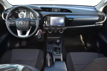 2023 TOYOTA HILUX DLX 2.4L DIESEL AT