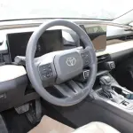 Toyota RAV4 XLE 2.0L 2026 - GCC Specs - Black/Beige - Thumbnail 6