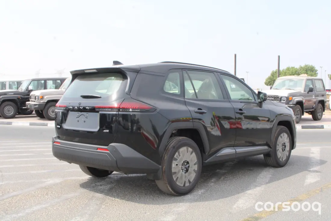 Toyota RAV4 XLE 2.0L 2026 - GCC Specs - Black/Beige - Photo 9