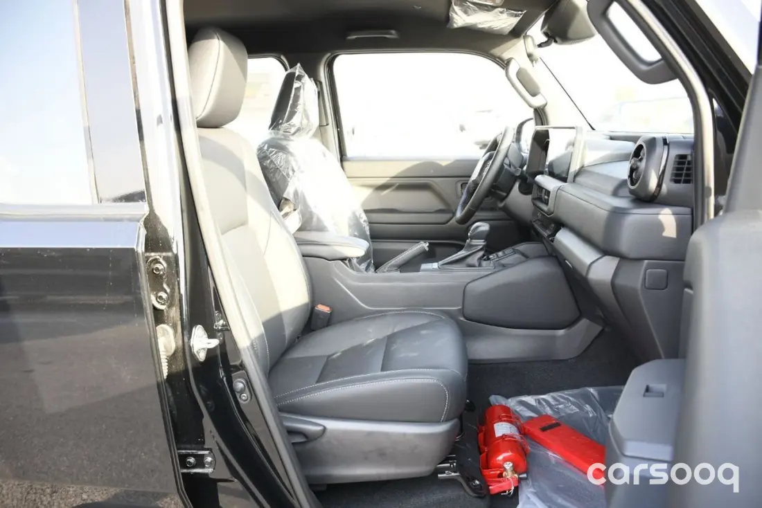 2027 Toyota FJ Cruiser 2.7L - GCC Specs - Black/Black - Photo 18