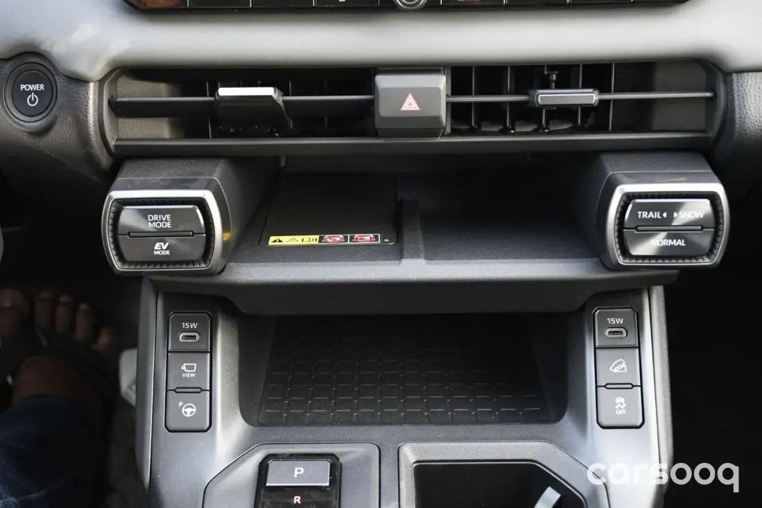 Toyota RAV4 XSE 2.5L Hybrid 2025 - GCC Specs - Grey/Black - Photo 9