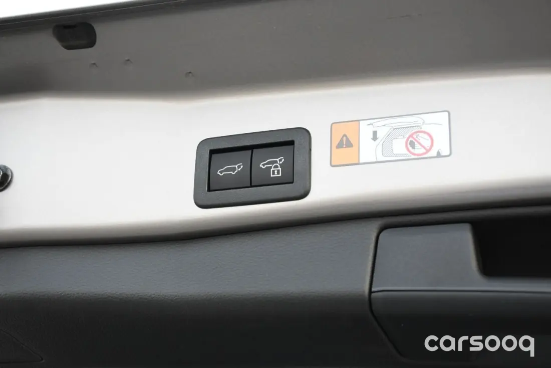 Toyota RAV4 XSE 2.5L Hybrid 2025 - GCC Specs - Grey/Black - Photo 11