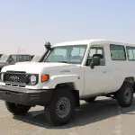 تويوتا لاند كروزر LC78 محرك 2.8L توربو ديزل موديل 2026 - مواصفات خليجية - أبيض/بيج - Thumbnail 1