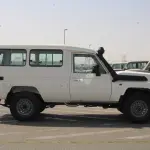 تويوتا لاند كروزر LC78 محرك 2.8L توربو ديزل موديل 2026 - مواصفات خليجية - أبيض/بيج - Thumbnail 5
