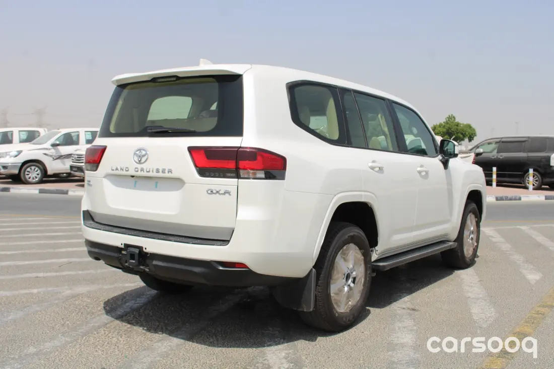 Toyota Land Cruiser 300 GXR-G 3.5L 2025 Model - GCC Specs - White/Beige - Photo 4