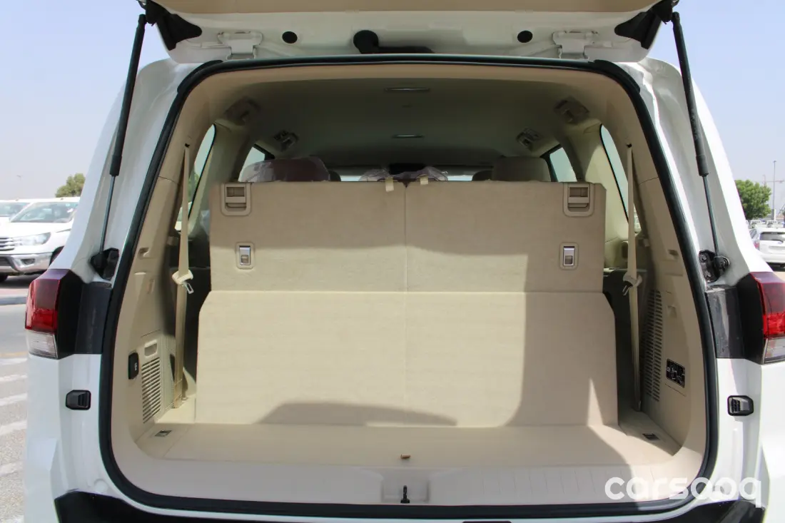 Toyota Land Cruiser 300 GXR-G 3.5L 2025 Model - GCC Specs - White/Beige - Photo 19