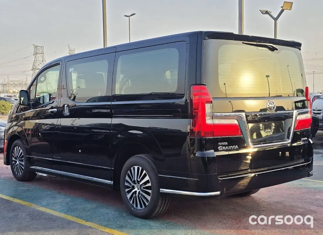 Toyota Granvia Premium 2.8L Turbo Diesel 2025 - GCC Specs - Black/Black - Photo 5